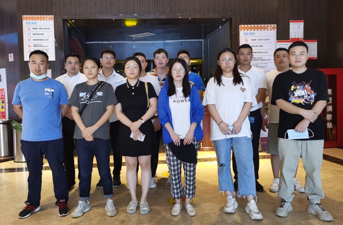 1627261337736141.jpg 南昌市政建設集團組織黨員干部觀看電影三灣改編691.jpg