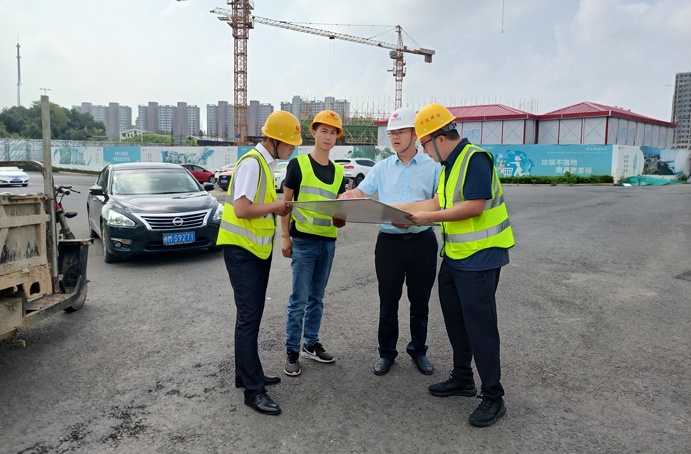 1629339913764671.jpg 南昌市政建設(shè)付海華前往市政公用城周邊市政道路項目檢查指導6911.jpg
