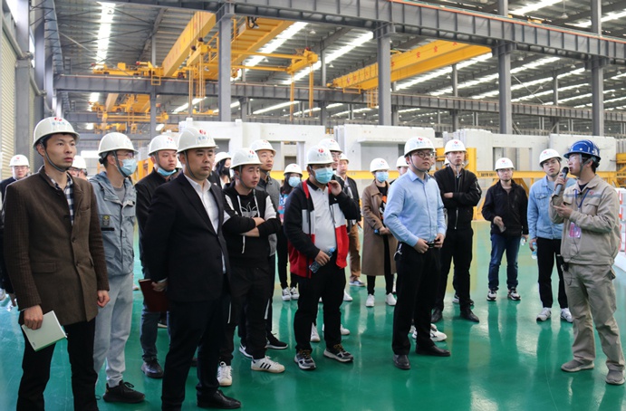 1647221887181032.jpg 公司組織干部職工赴市政遠(yuǎn)大參觀(guān)學(xué)習(xí)6911.jpg