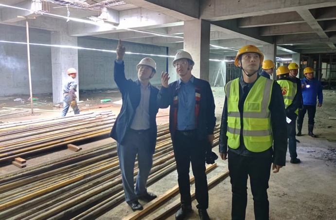 黨委副書(shū)記、總經(jīng)理王海龍深入唐人科技產(chǎn)業(yè)園項(xiàng)目檢查指導(dǎo)