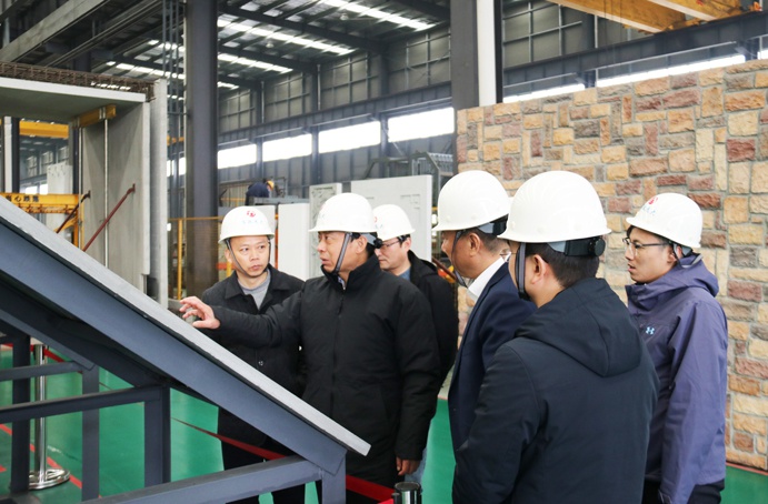 市政公用集團黨委副書記、總經(jīng)理萬義輝到市政遠(yuǎn)大公司調(diào)研指導(dǎo)