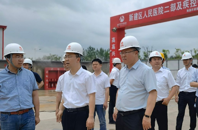 新建區(qū)委常委、常務(wù)副區(qū)長(zhǎng)賈中強(qiáng)到新建區(qū)職業(yè)技術(shù)學(xué)校新校區(qū)建設(shè)項(xiàng)目、新建區(qū)人民醫(yī)院二部及疾控中心項(xiàng)目調(diào)研