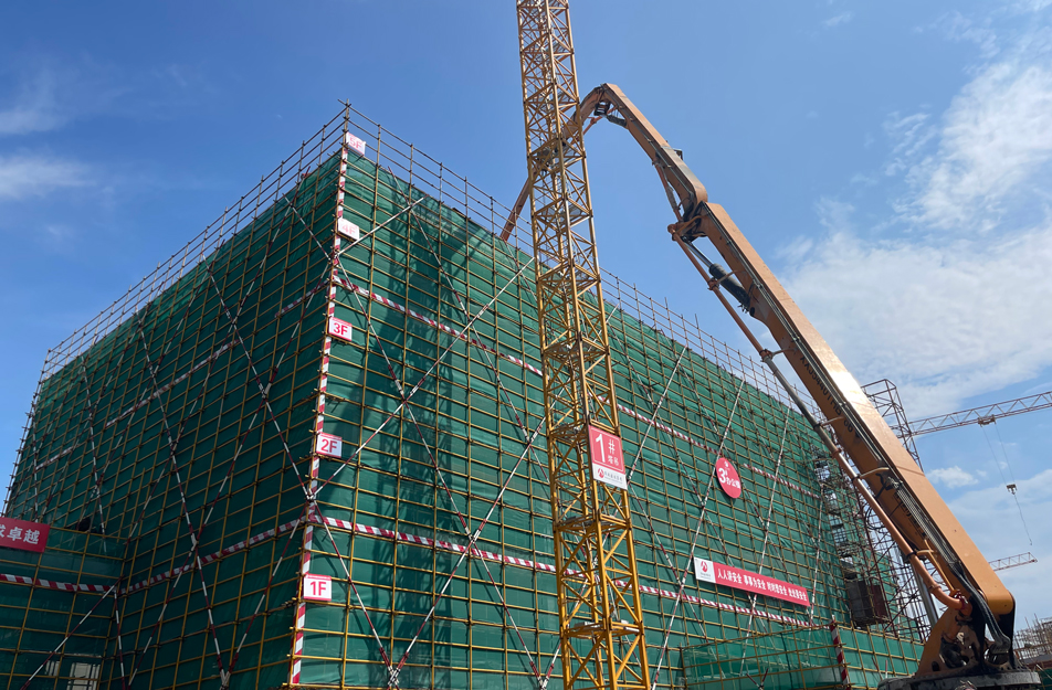 上饒馬家柚產(chǎn)業(yè)園項目生活樓、辦公樓主體結(jié)構(gòu)封頂